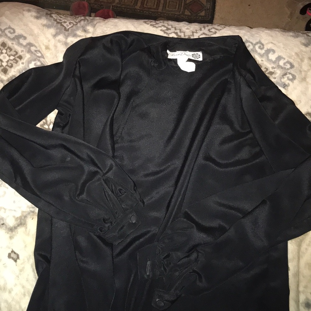 Sleek back professional top